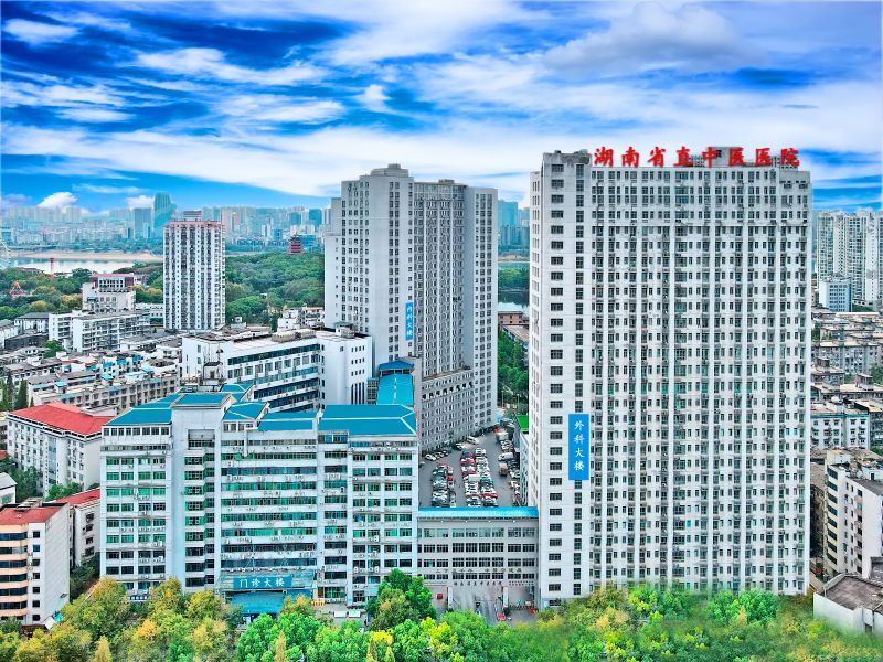 医院正面鸟瞰图