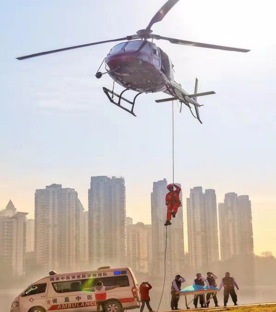 2021-12-4 株洲市第七届普及应急救护知识红十字嘉年华活动